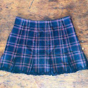 Betsy Johnson VTG Lace Mini Skirt